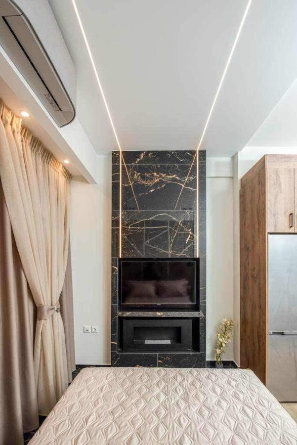 Condo Next To Metro St Athens! מראה חיצוני תמונה